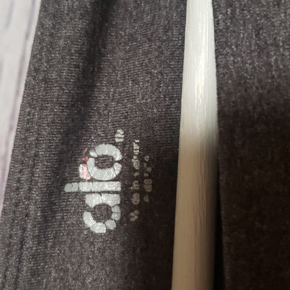 Alo yoga capri leggings - Picture 2 of 4